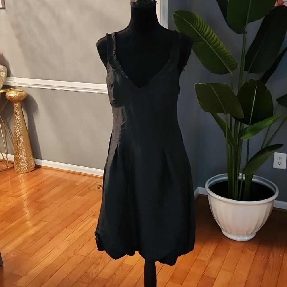 Kenzie black bubble.dress sz